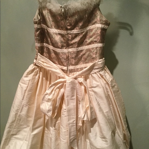 Dress - Picture 7 of 8